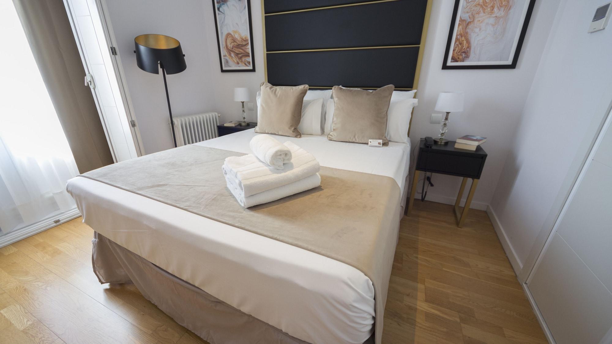 Lh Gran Via Selection Apartman Madrid Kültér fotó