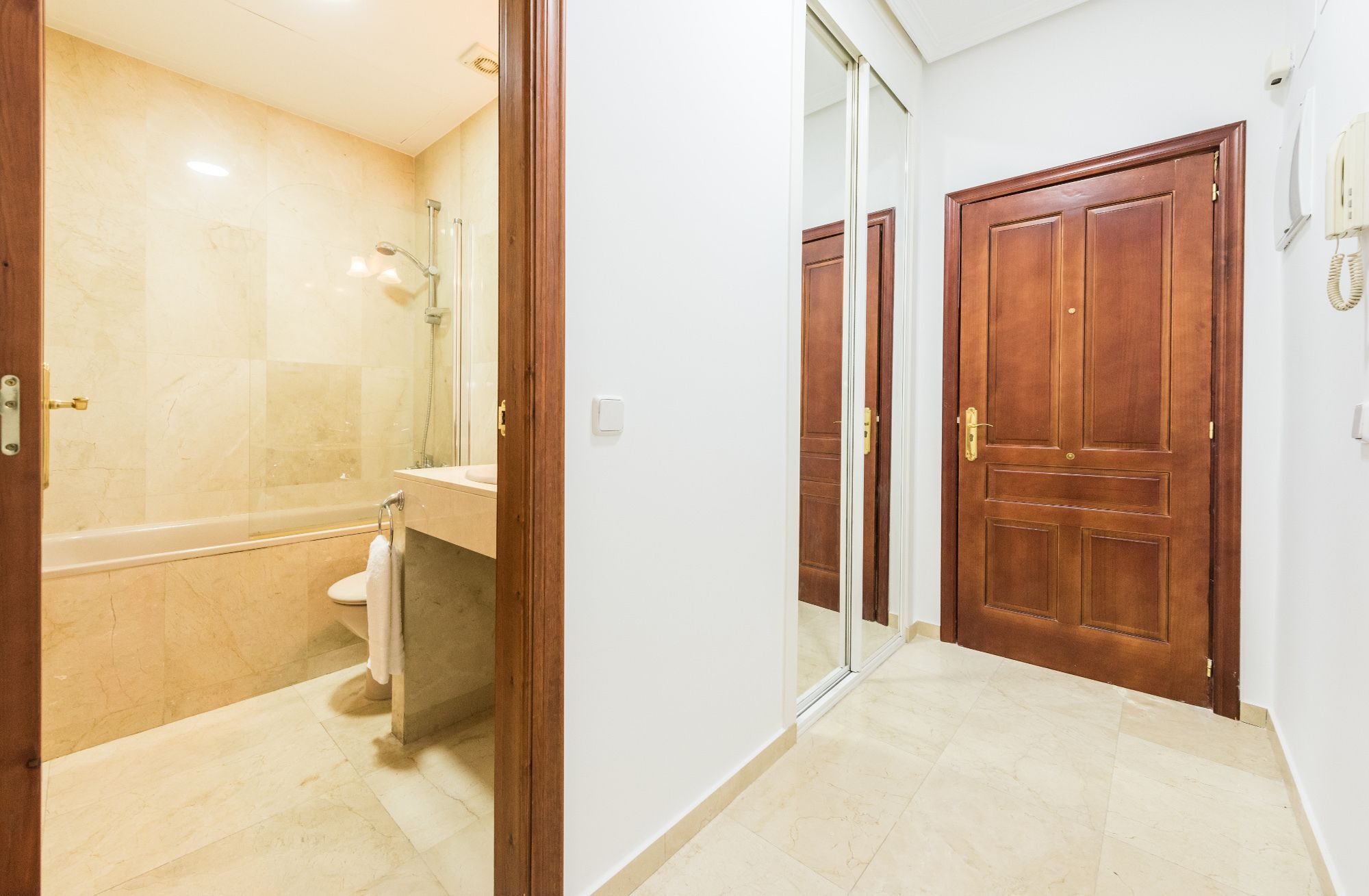 Lh Gran Via Selection Apartman Madrid Kültér fotó